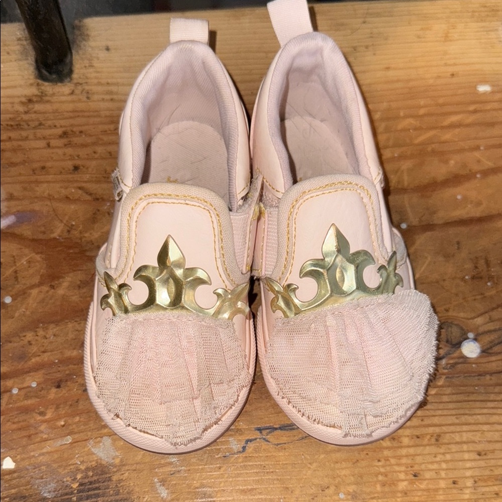 Vans Pink Kids Sneakers with Gold Accents